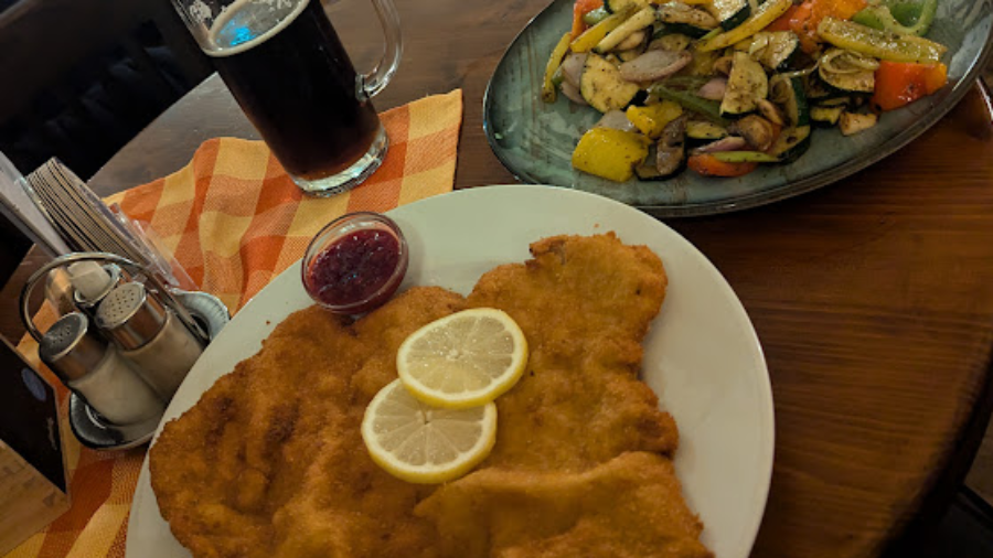 wienerschnitzel