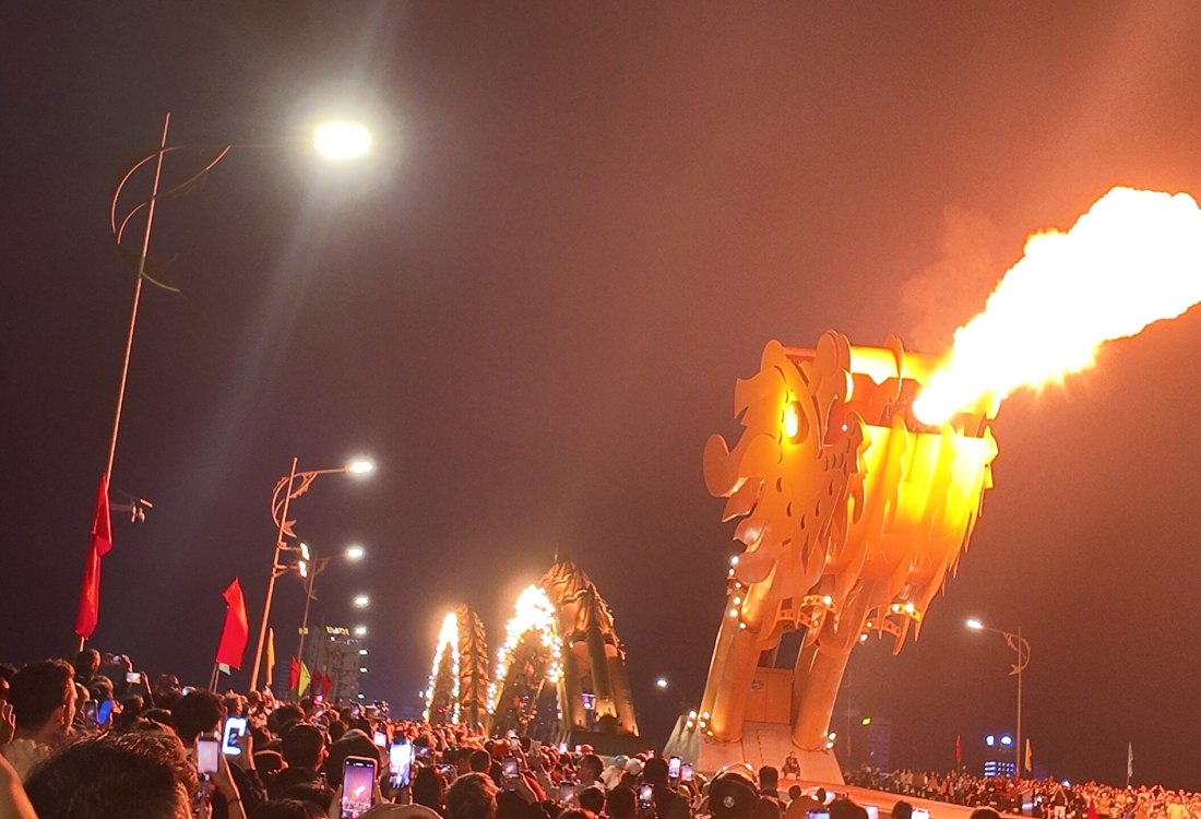 The Dragon bridge - Da Nang, Vietnam